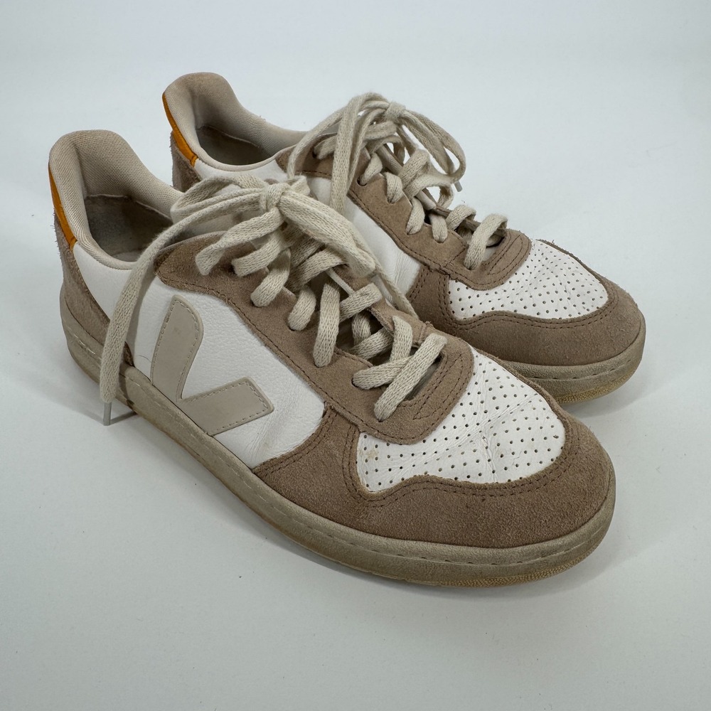 Veja V-10 Leather White Natural Sahara Sneakers Womens Size 9.5